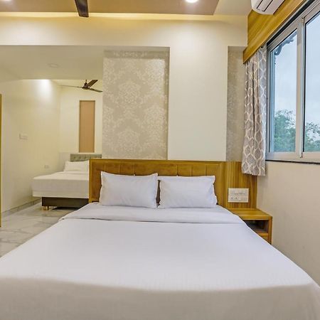 Sai Sagar Lodging&Boarding Ulhasnagar Bagian luar foto