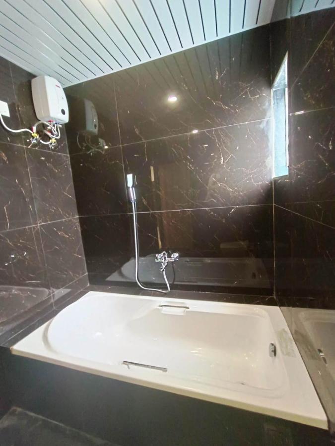 Sai Sagar Lodging&Boarding Ulhasnagar Bagian luar foto